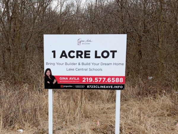 1 Acre Lot sign